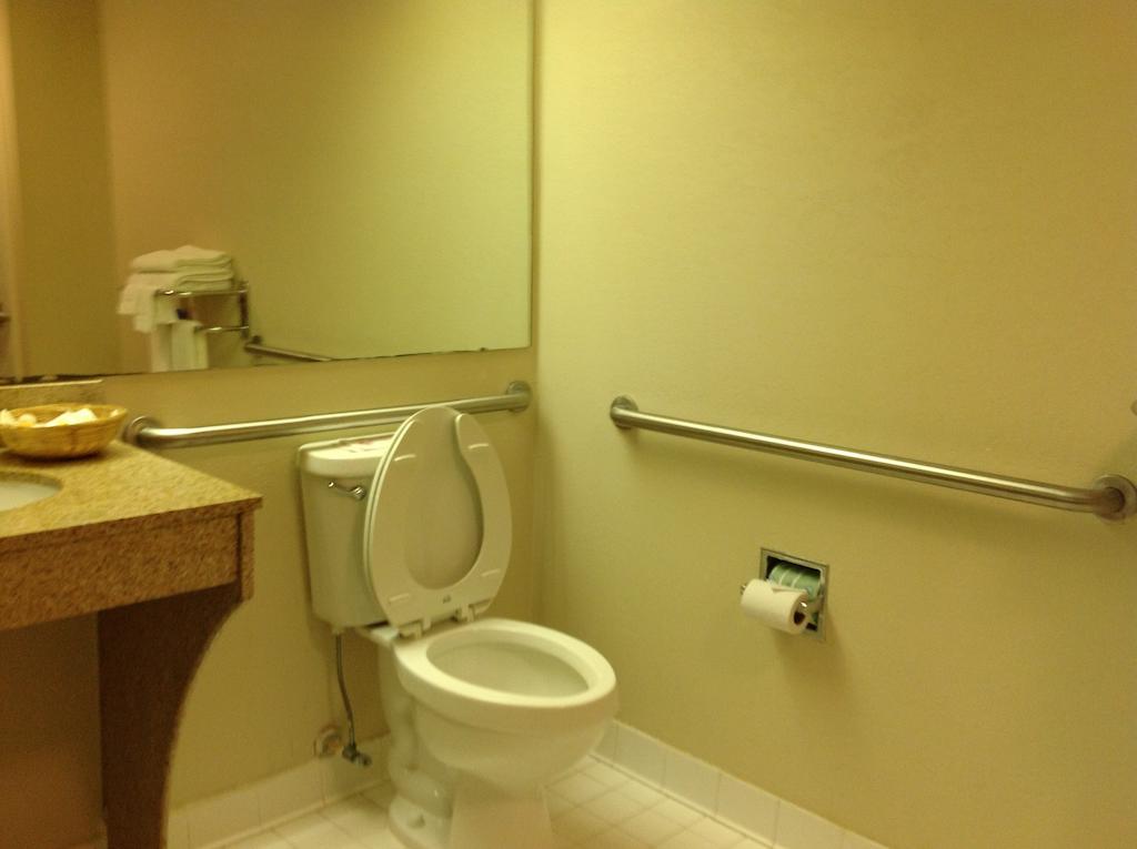 Days Inn - Chapel Hill Ngoại thất bức ảnh