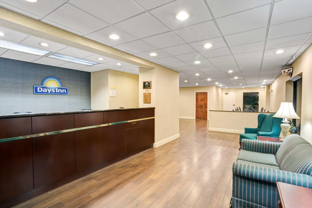 Days Inn - Chapel Hill Ngoại thất bức ảnh