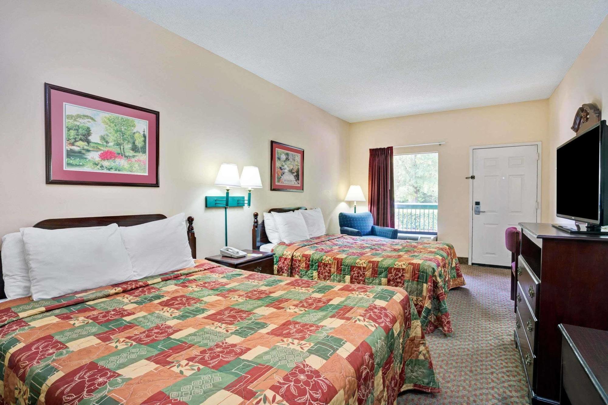 Days Inn - Chapel Hill Ngoại thất bức ảnh