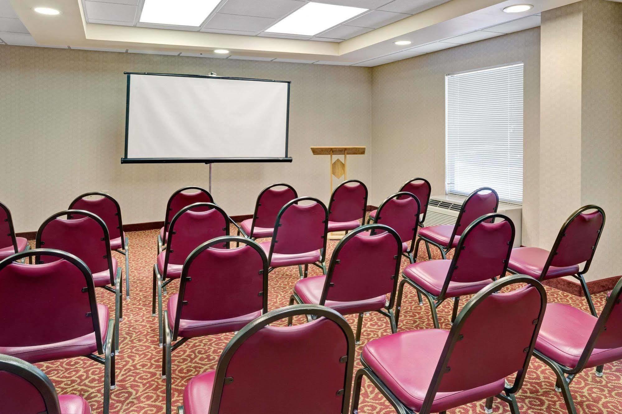 Days Inn - Chapel Hill Ngoại thất bức ảnh