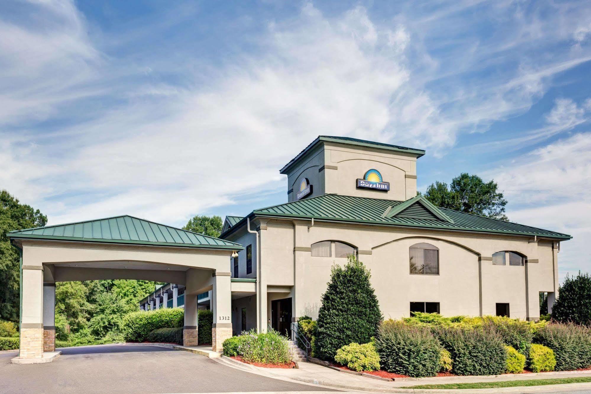 Days Inn - Chapel Hill Ngoại thất bức ảnh
